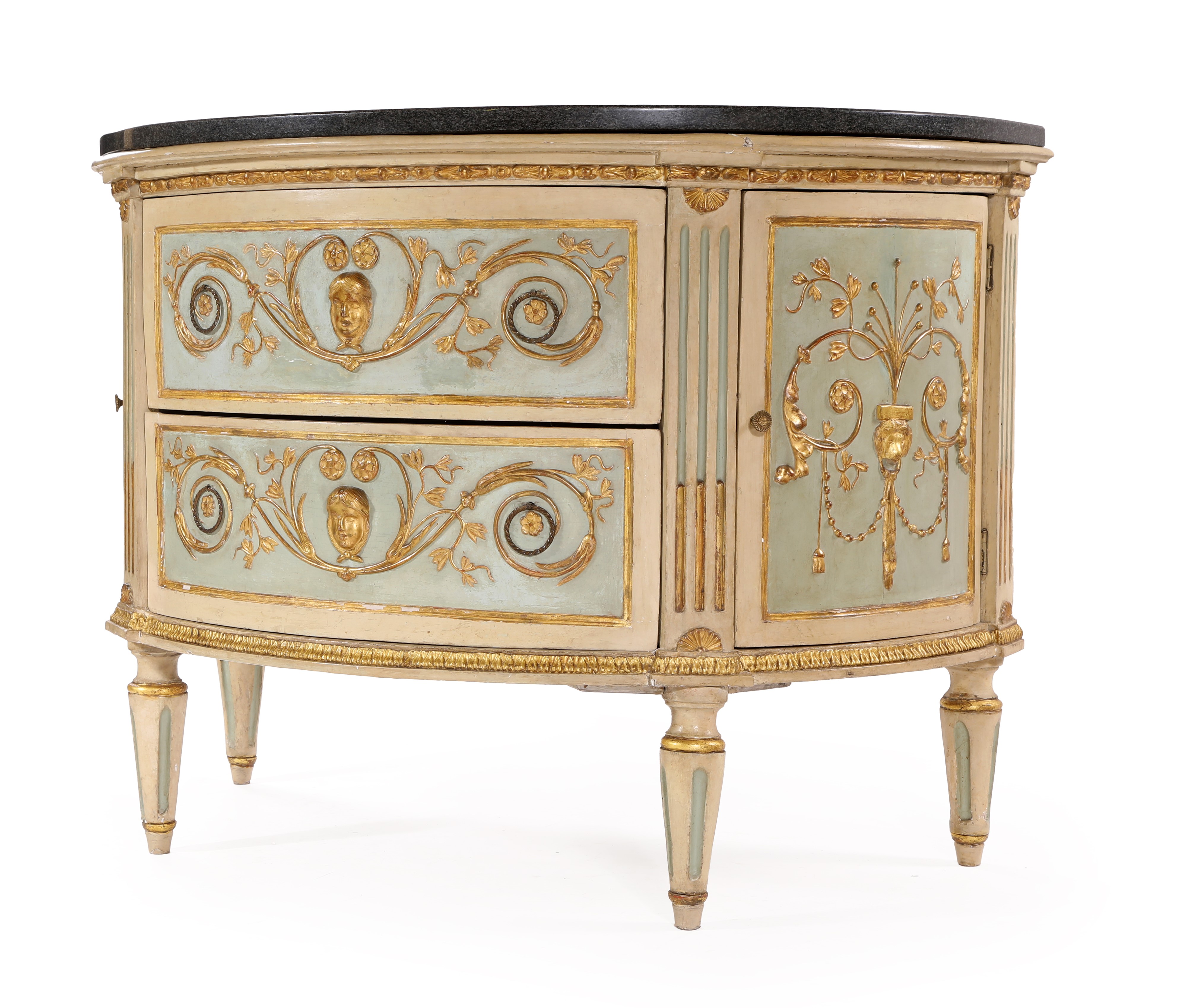 Cassettone a demi-lune in legno laccato, Piemonte, fine del XVIII secolo