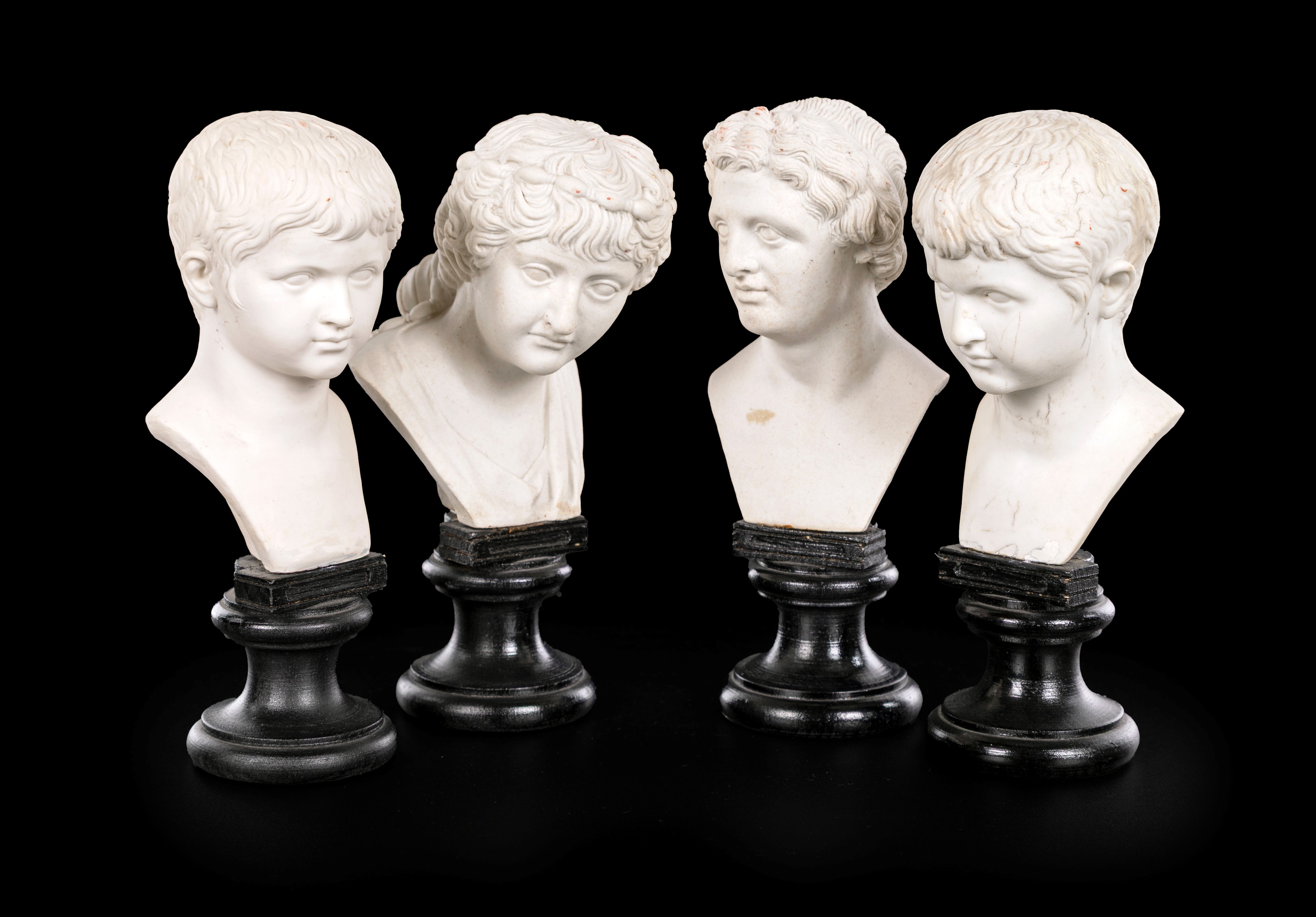 Quattro bustini in biscuit, Real Fabbrica Ferdinandea, Napoli, fine del XVIII/inizio del XIX seco...