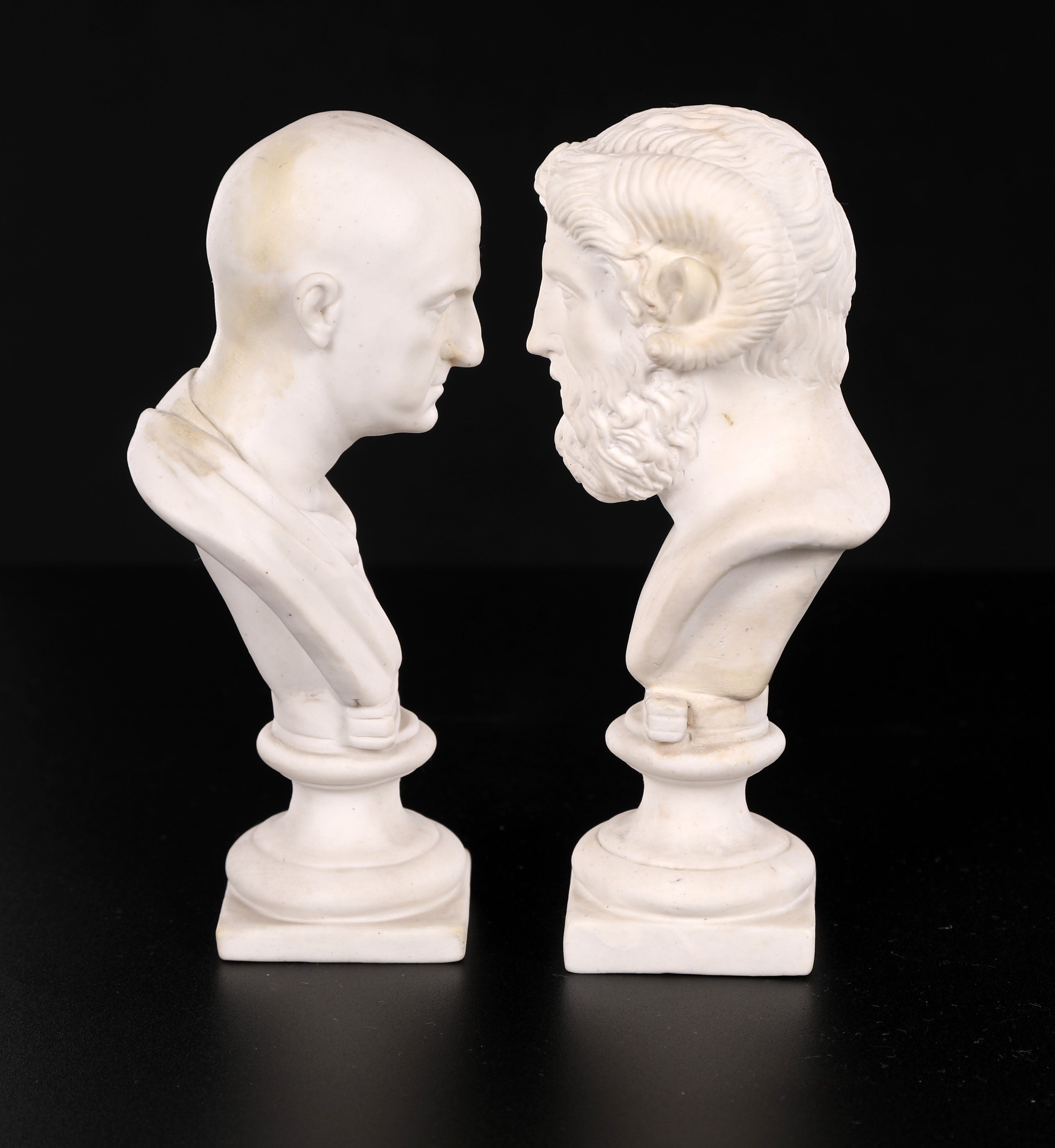 Due bustini in biscuit, Real Fabbrica Ferdinandea, Napoli, fine del XVIII/inizio del XIX secolo