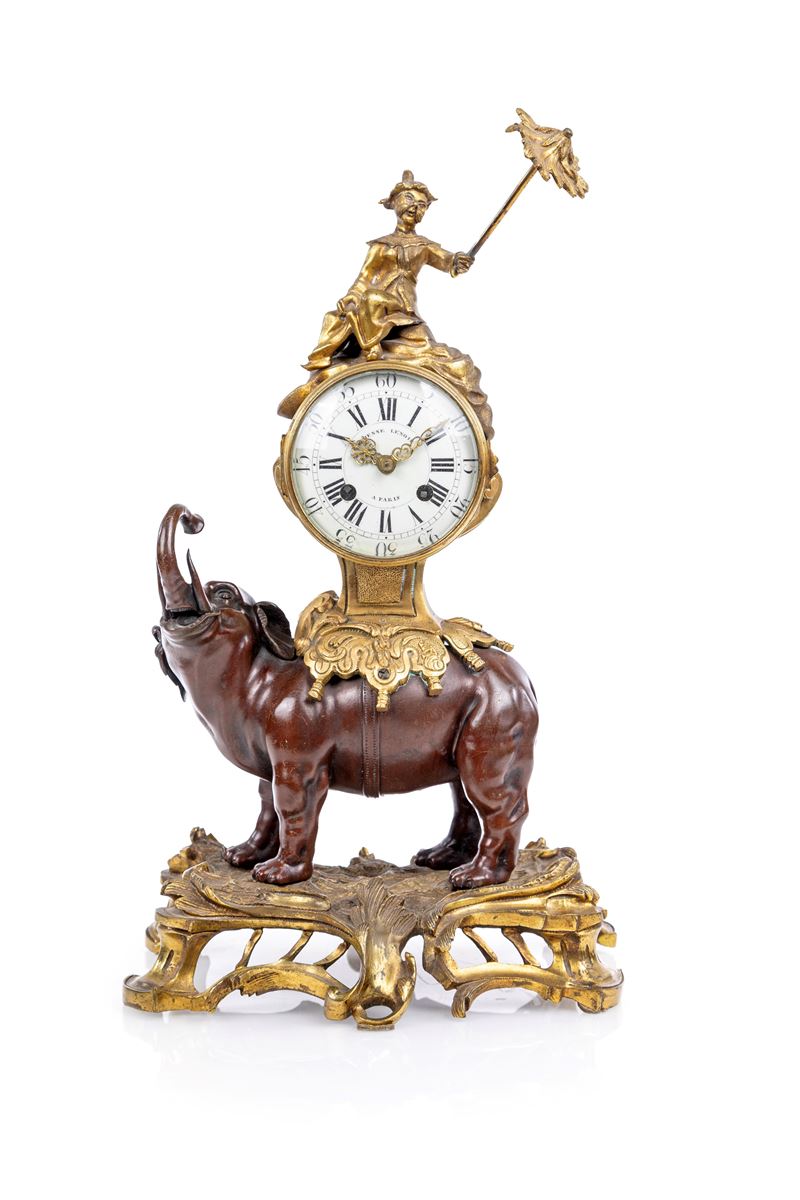 Pendola Luigi XV in bronzo brunito e dorato, Francia, metà del XVIII secolo