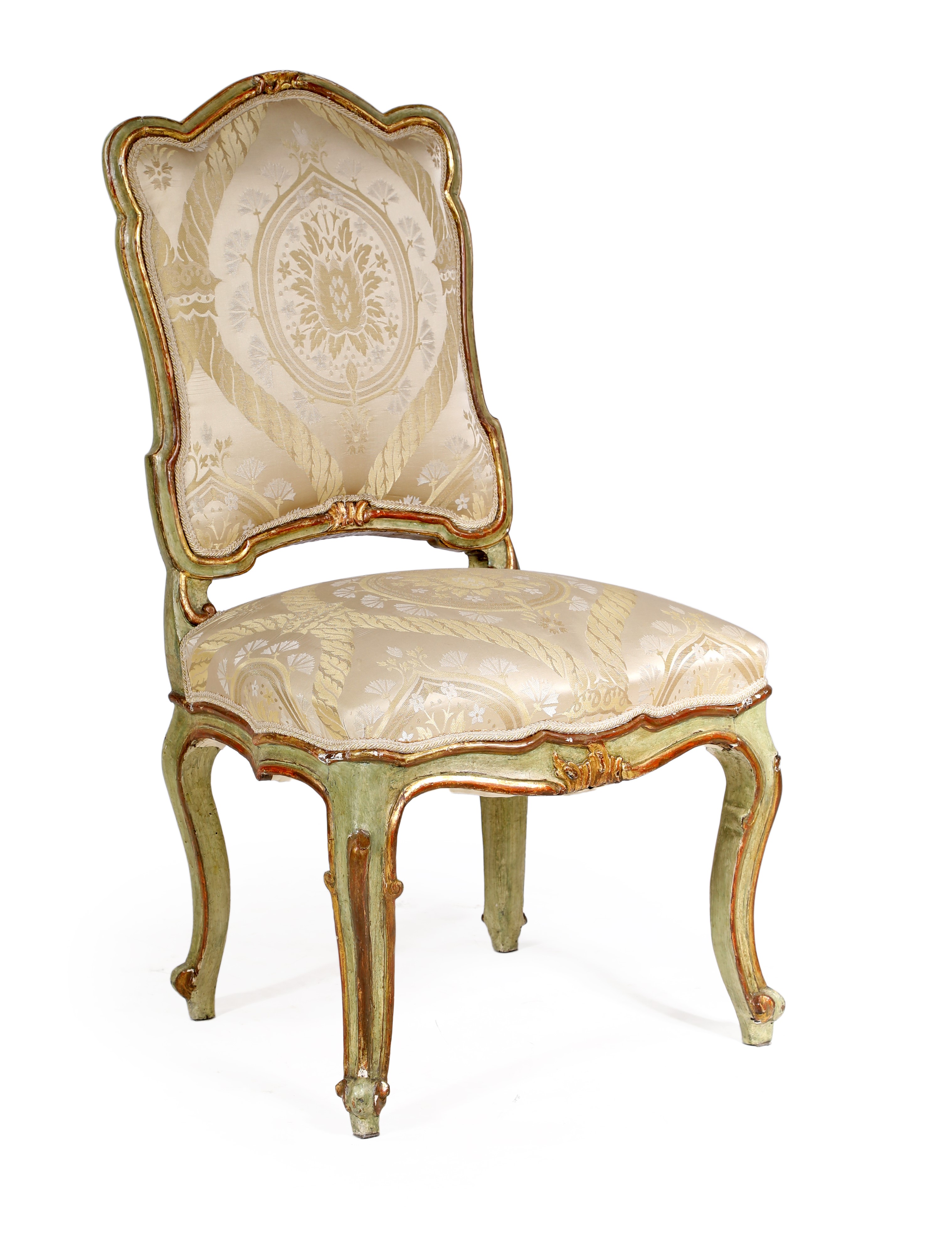 Otto sedie in legno laccato verde pastello con profili dorati, metà del XVIII secolo