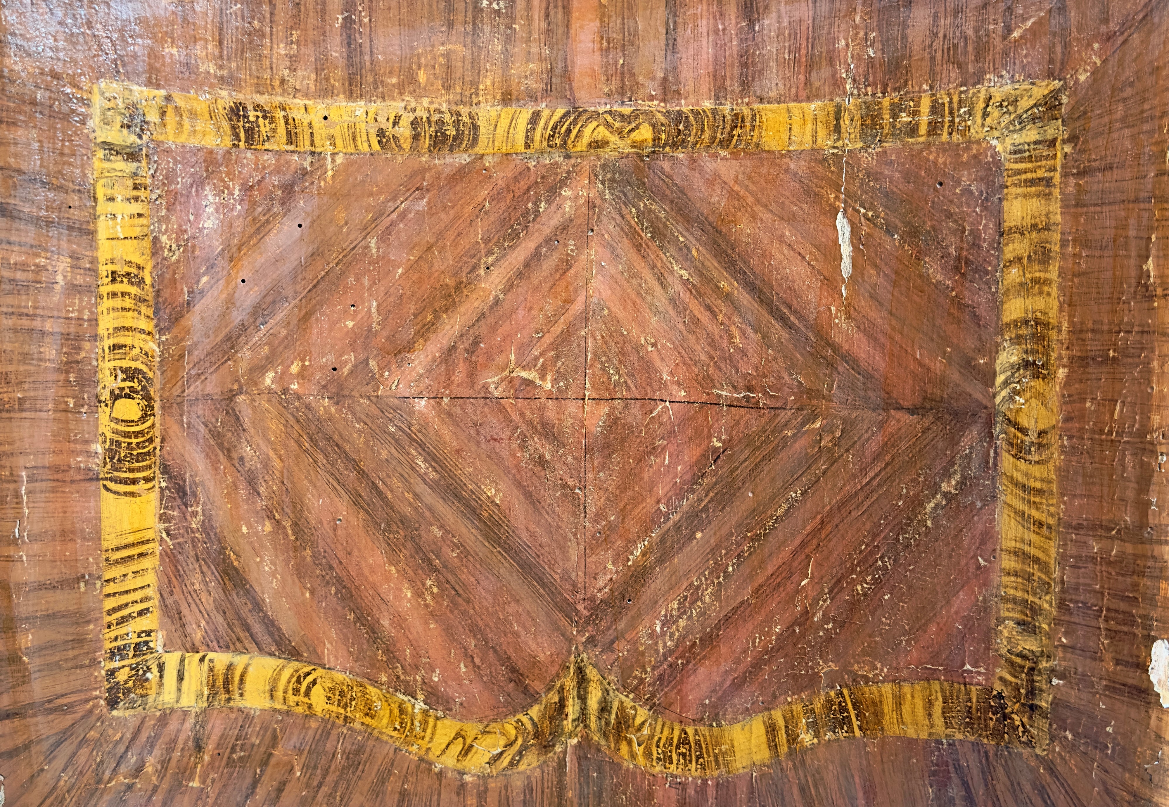 Coppia di cassettoni, legno dipinto ad imitazione del bois de rose, Roma, XVIII secolo