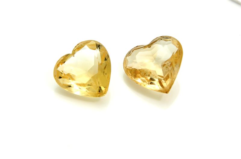 Coppia di quarzi citrini a cuore, ct. 13,02