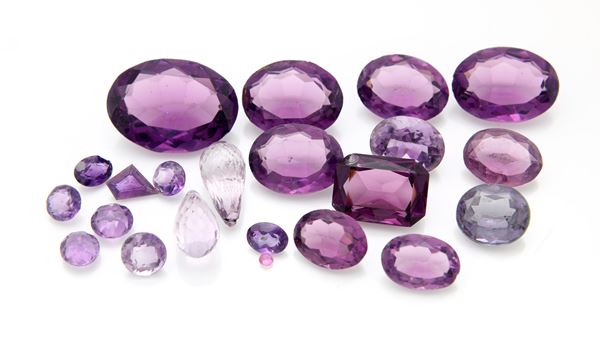 Lotto assortito di ametiste ct. 191,70