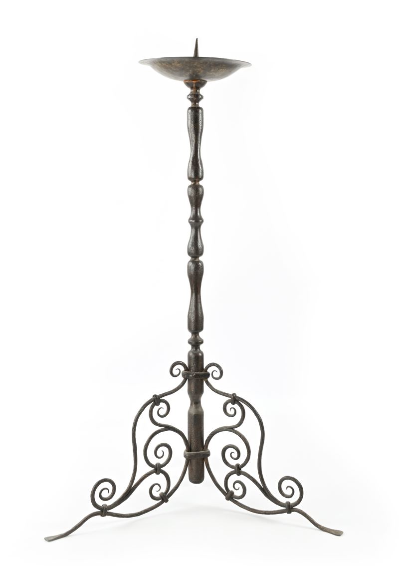 Reggicero da terra in ferro battuto