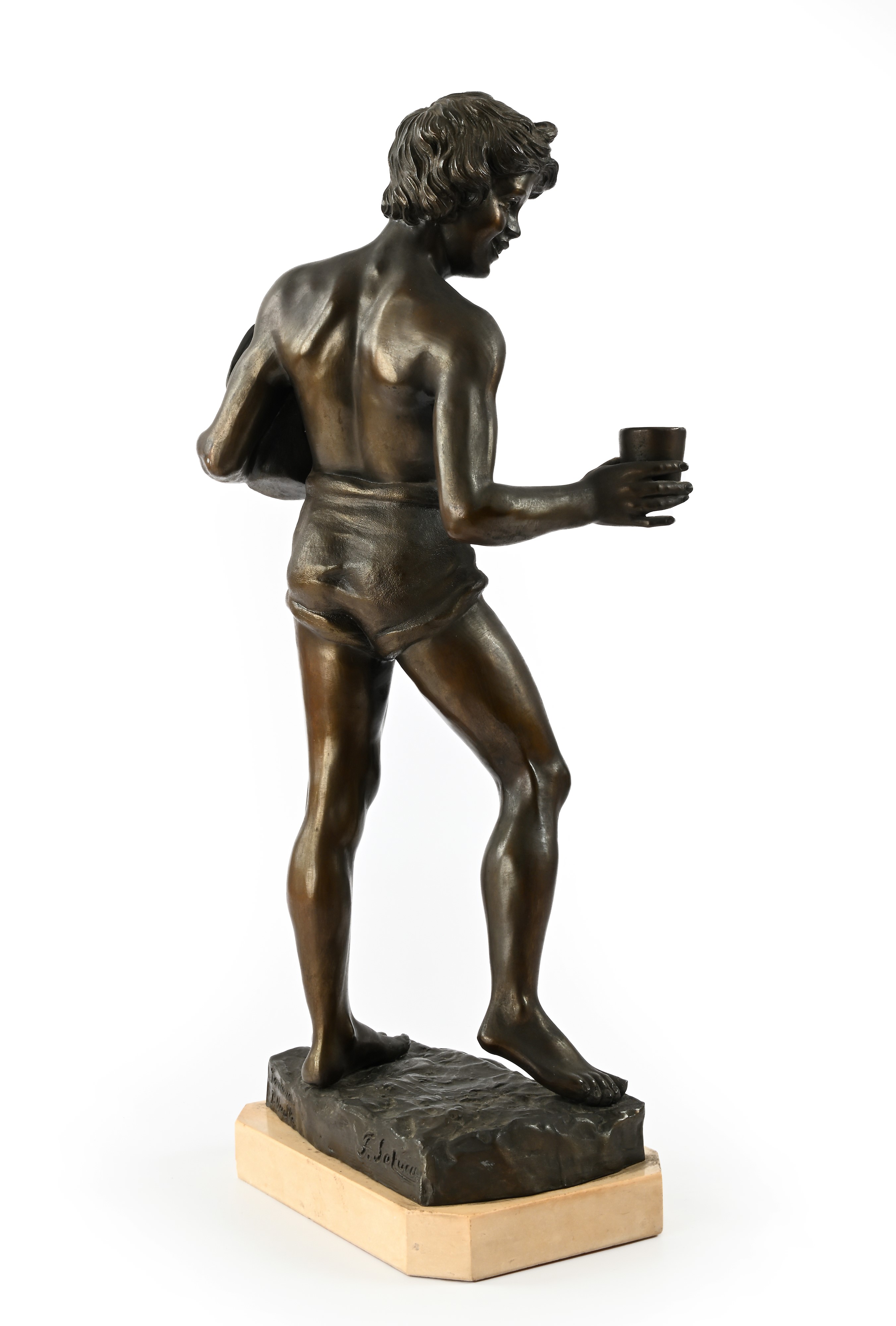 Ferdinando De Luca - Acquaiolo in bronzo su base in travertino