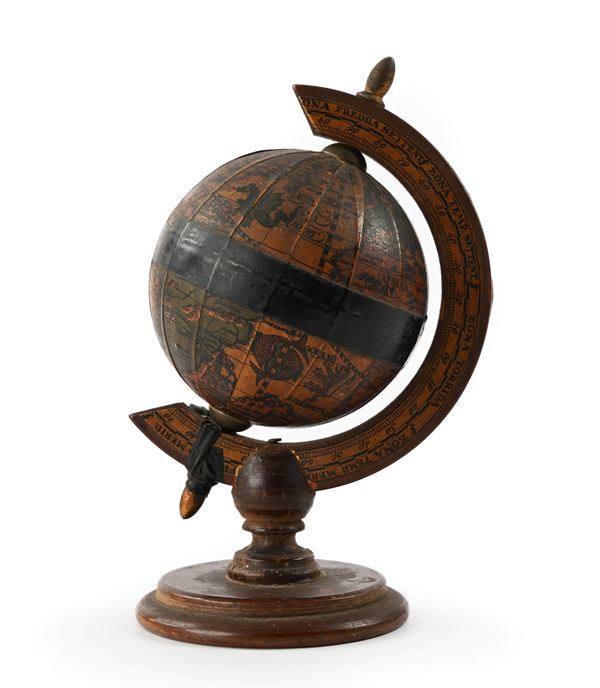 Globo terrestre da scrivania in legno