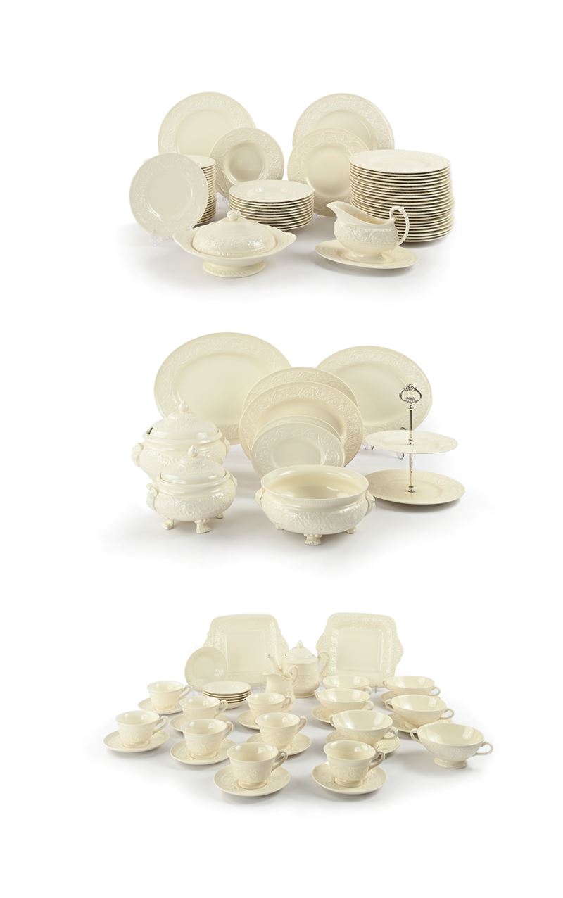 Wedgwood Etruria & Barlaston, Servizio da tavola per dodici in creamware, mod. Patrician