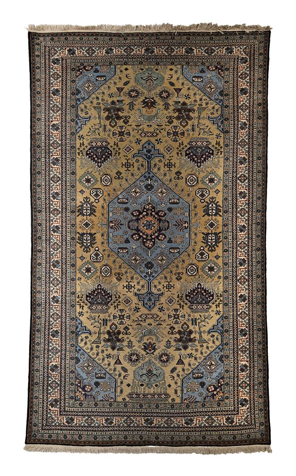 Tappeto persiano a medaglione, Nord-Ovest della Persia, inizi XX secolo