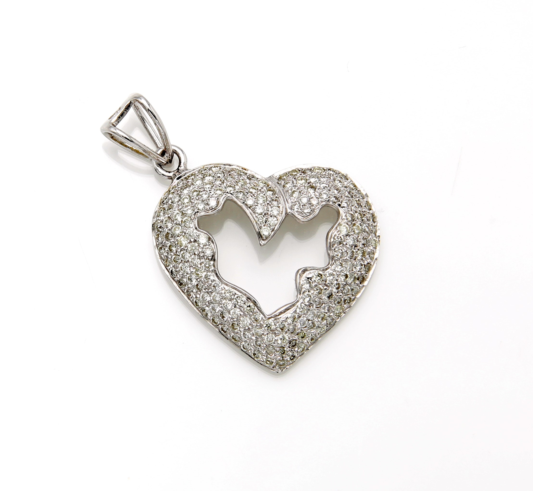 Pendente a cuore in oro bianco 750/000 con brillanti