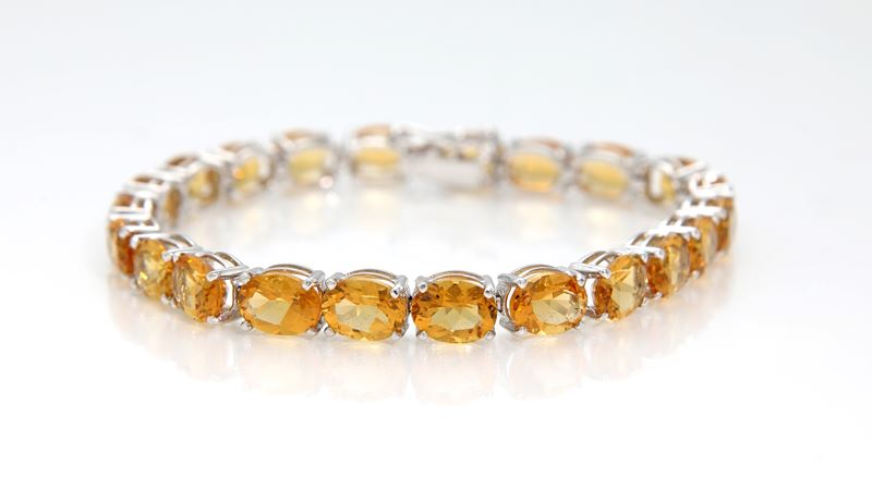 Bracciale tennis in oro e quarzi citrini