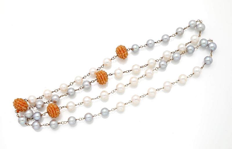 Collana in oro, perle e quarzi