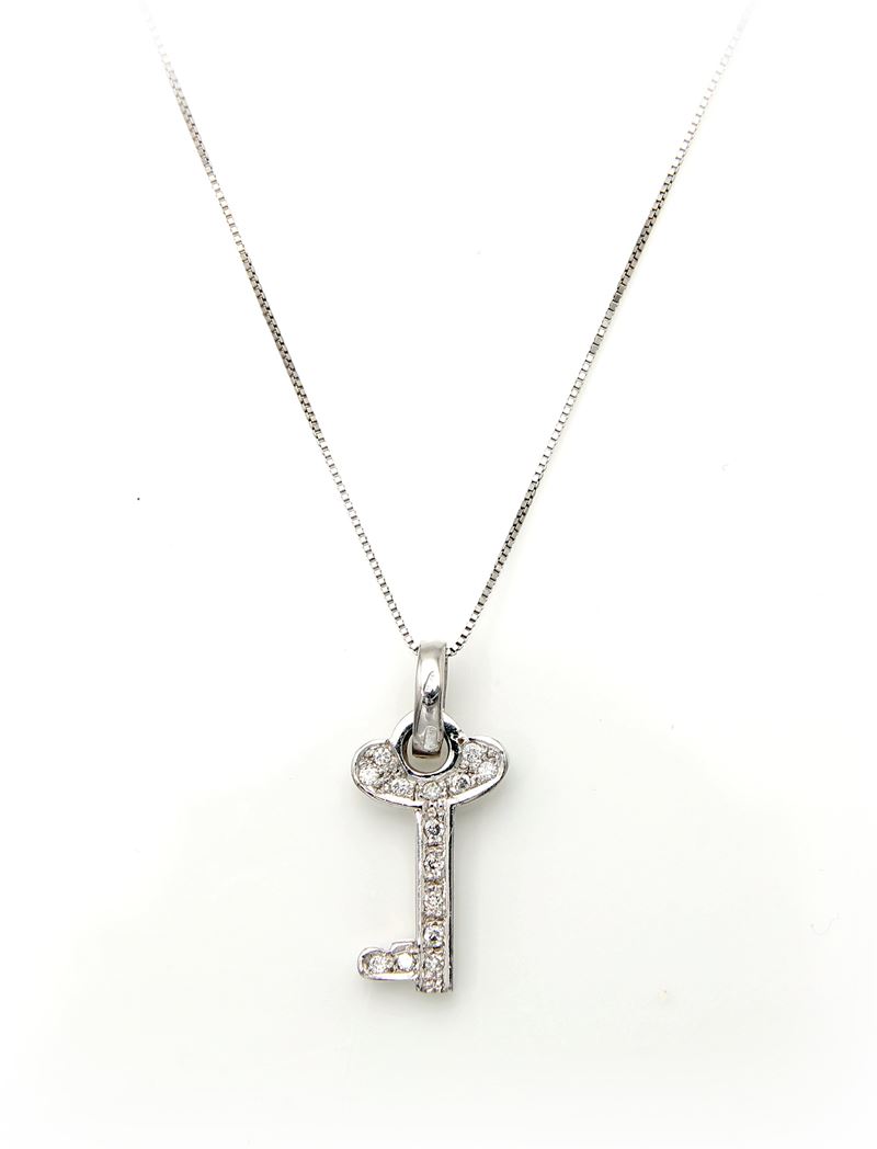 Pendente a chiave in oro e brillanti