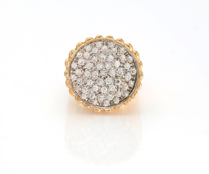Anello in oro e brillanti