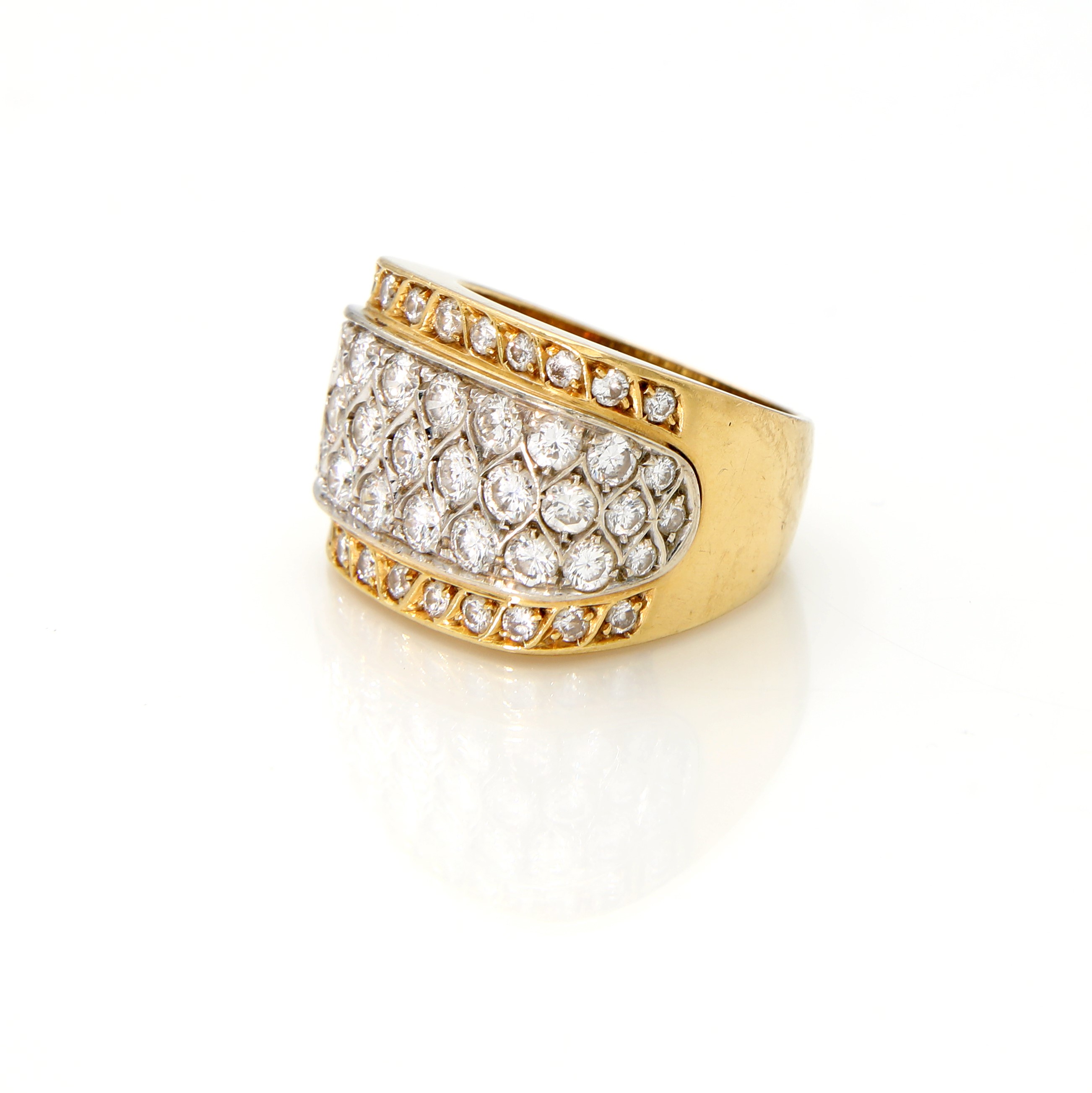 Anello a fascia in oro e brillanti