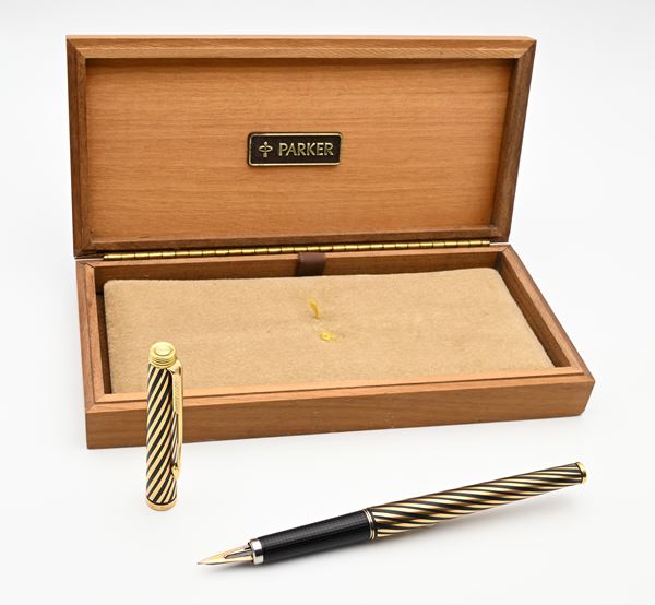 Parker Laque - Penna stilografica in metallo dorato e lacca