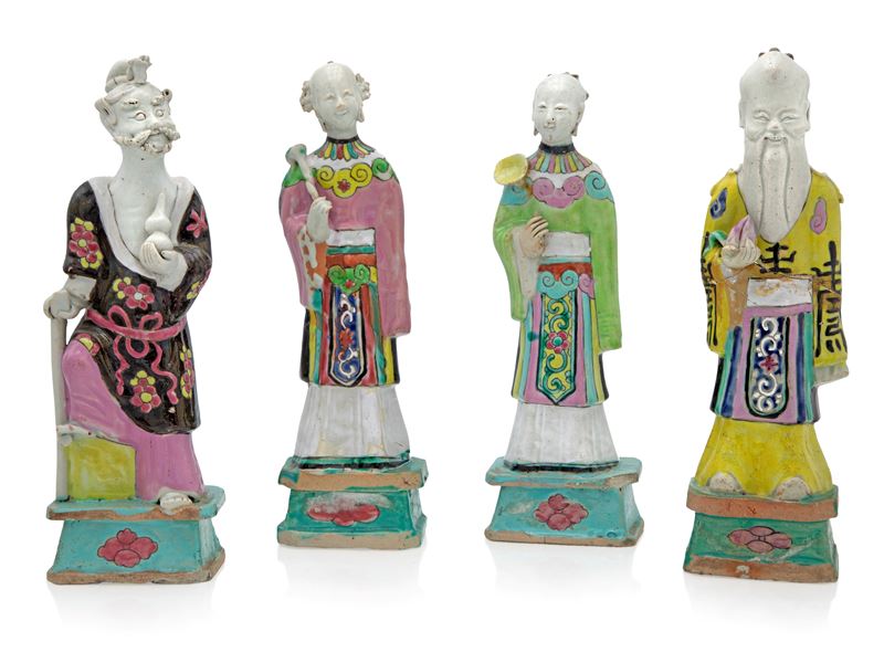 Quattro figure di Immortali in porcellana policroma, Cina, dinastia Qing, epoca Qianlong, fine de...