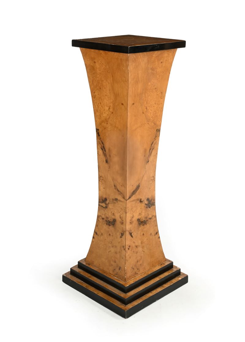 Colonna Decò impiallacciata in radica di betulla