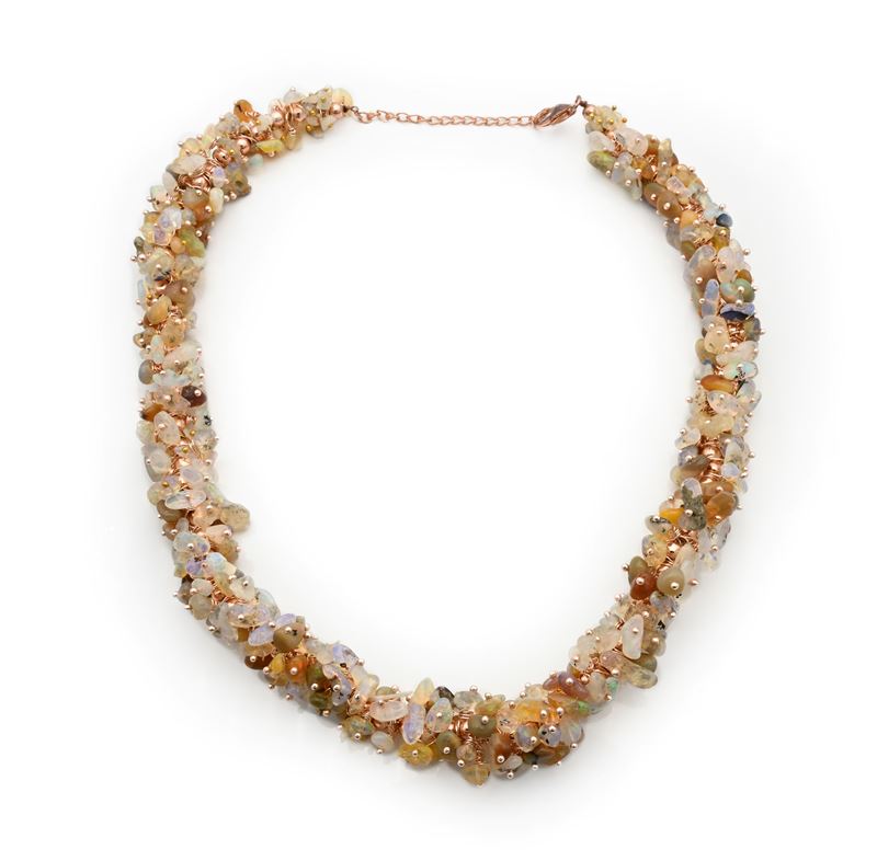 Collana in opali e argento rosato