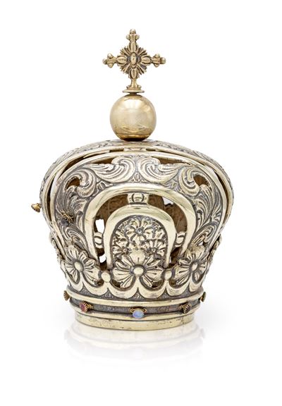 Corona imperiale, argento, lavorazione a sbalzo con globo e croce