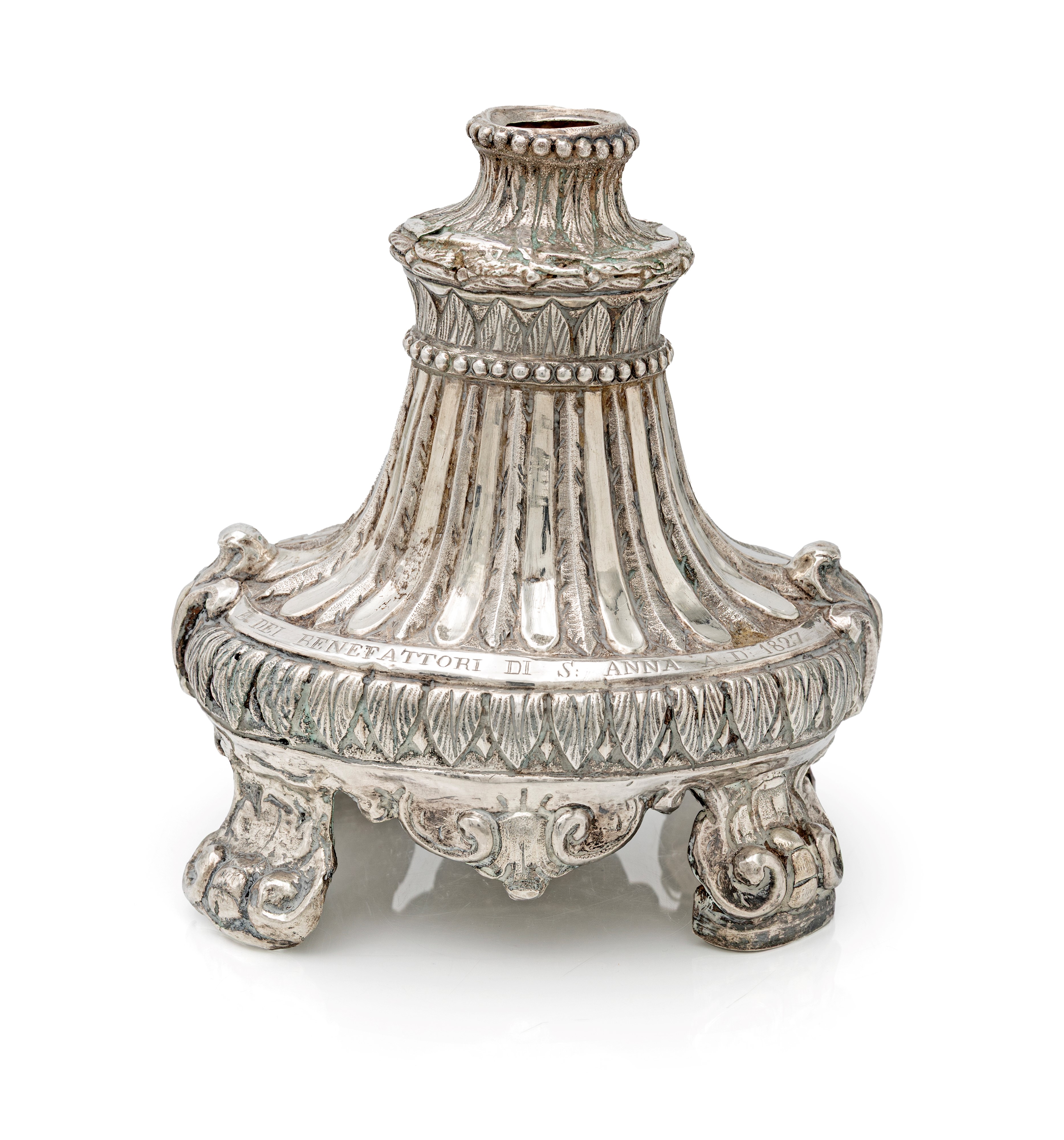 Ostensorio, bronzo dorato e argento, tesa con grappoli d’uva e spighe, base in argento sbalzato (...