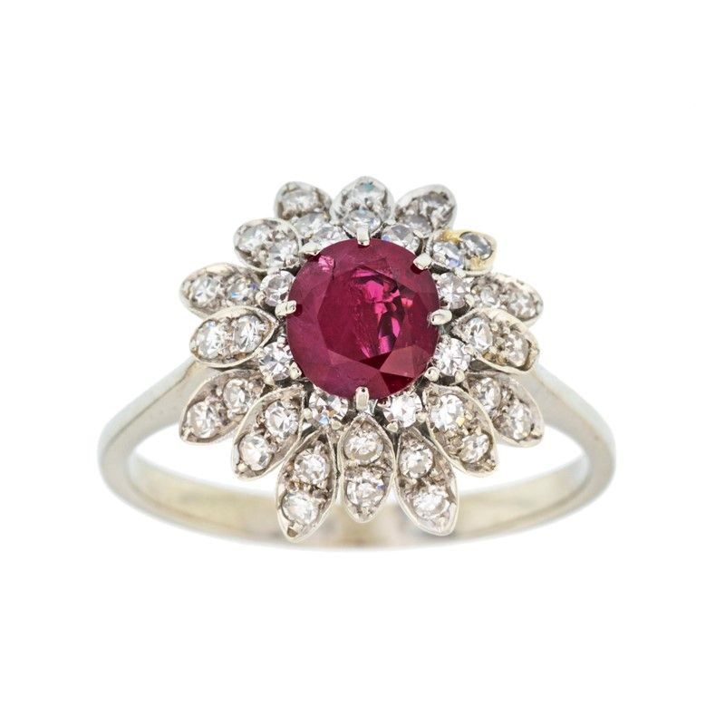 Anello in Oro Bianco con Brillanti e Rubino