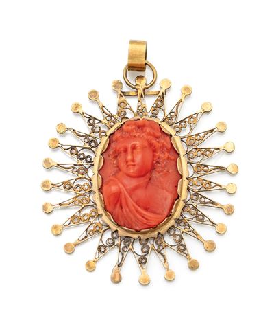 Oro giallo 585/000, Pendente in corallo