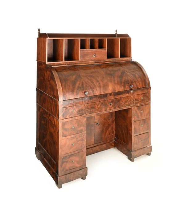 Bureau cylindre in piuma di mogano con alzata, inizi XX secolo