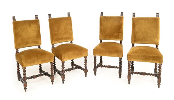 Quattro seggioloni in noce e velluto giallo, XIX secolo 