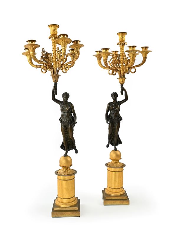 Coppia di flambeaux in bronzo dorato a sette luci, Francia, XIX secolo