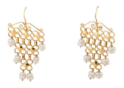 Orecchini in Oro Giallo Gr 11,90 Mod Moresco con Perle