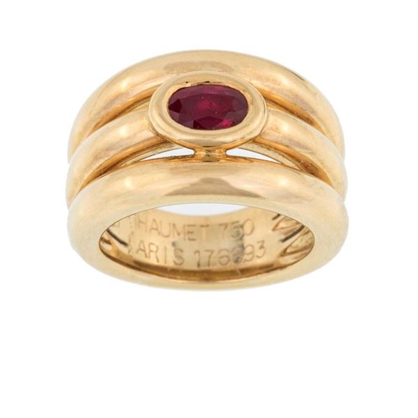 CHAUMET PARIS, ANELLO A FASCIA IN ORO GIALLO