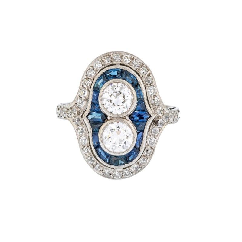 Anello Liberty in Platino con Due Diamanti