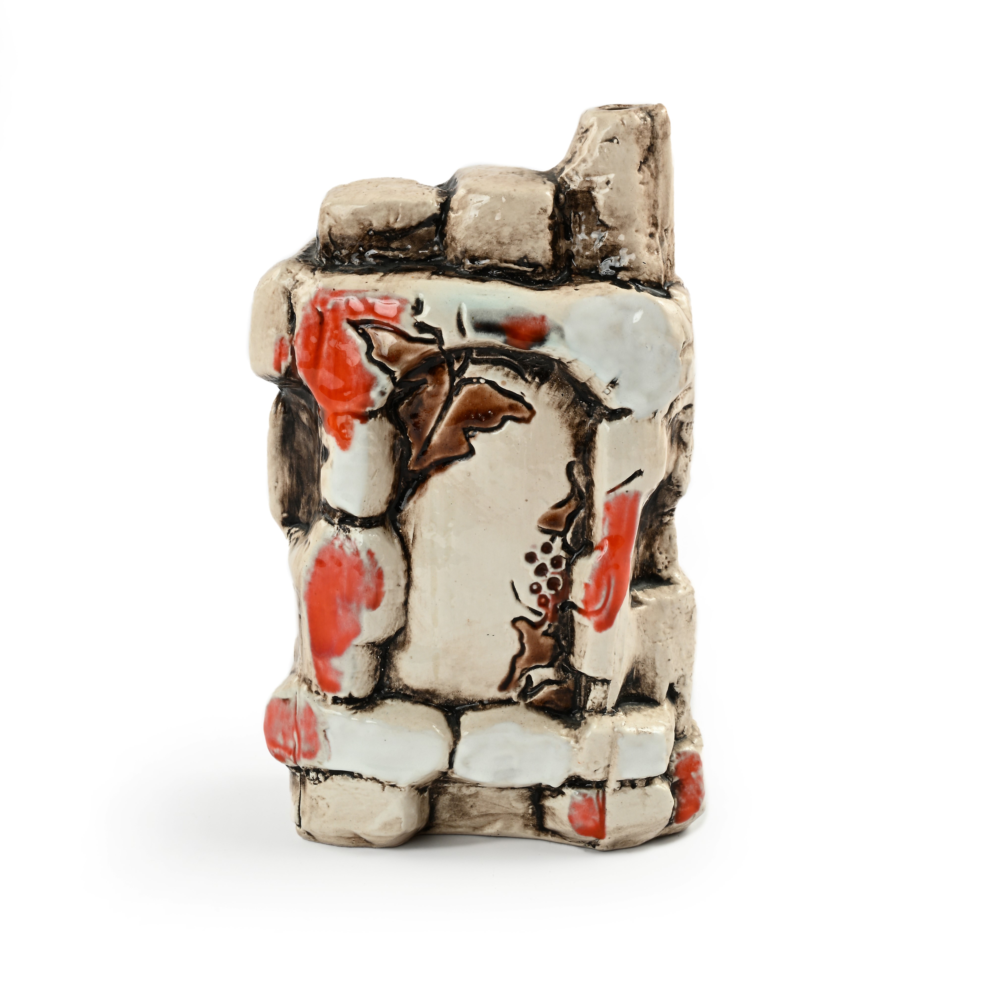 Vaso in ceramica smaltata decorata con motivi di foglie e grappoli d'uva