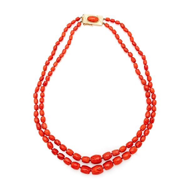 Collana  a due fili in corallo ed oro