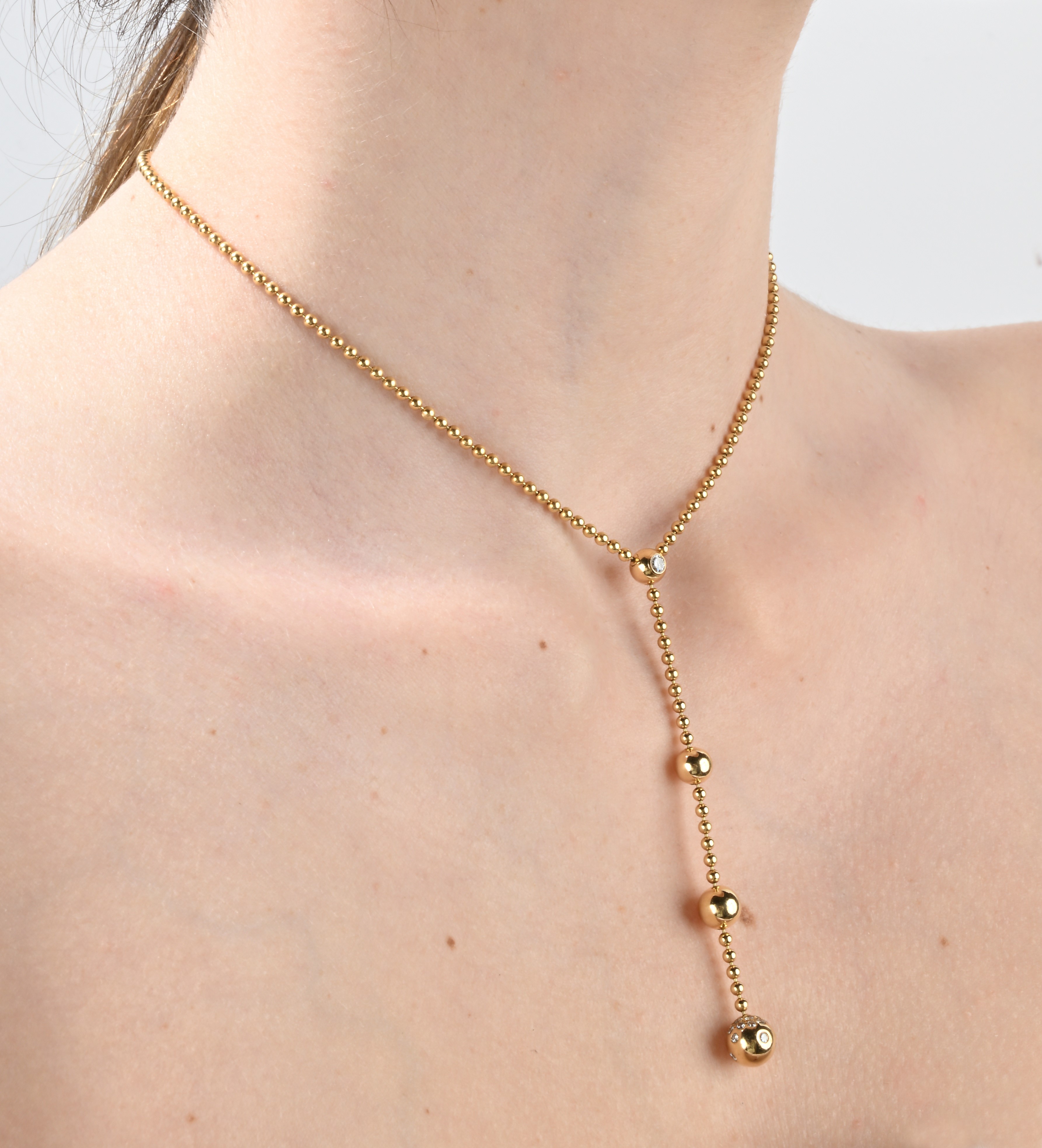 Cartier collana in oro e brillanti