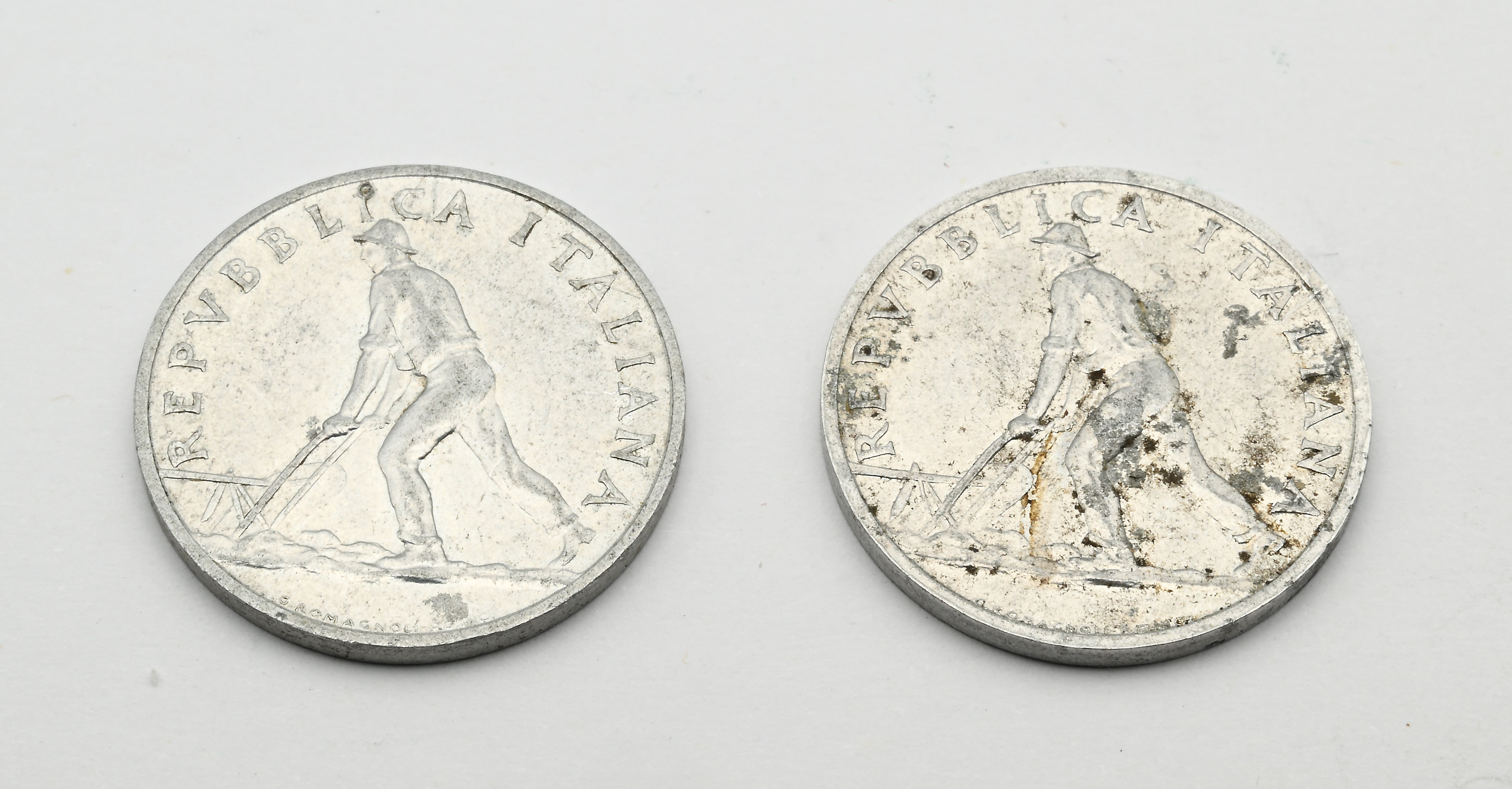 Repubblica Italiana, 2 Lire 1946 e 1949 (monete moderne)