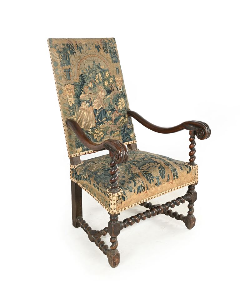 Poltrona in noce, XVIII secolo