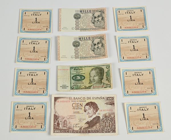 8 Banconote AM da 1 Lira 1943; 2 banconote da 1.000 Lire Marco Polo Ciampi/Speziali 06/01/1982 (PF324923K-QF797528I); 100 Pesetas Spagna Becquer 19/11/1965; 5 Marchi Germania Ovest 02/01/1960