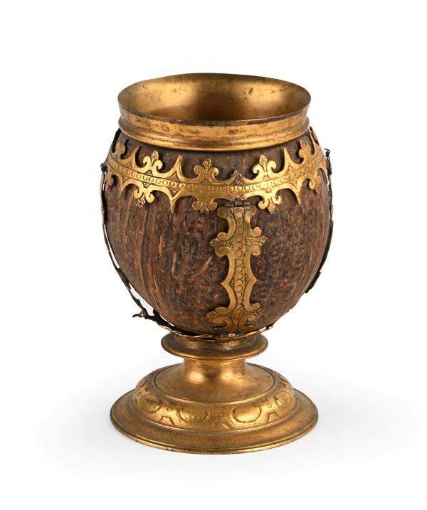 Coppa in noce di cocco montata in ottone dorato, Austria o Germania, XVIII secolo