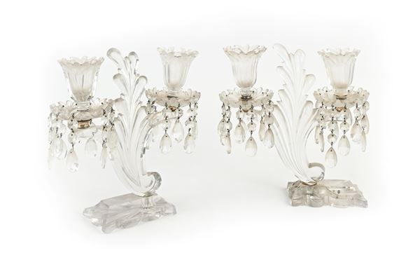 Coppia di doppieri in vetro incolore con pendenti - difetti  - Asta Asta a Tempo - Antiquariato: Mobili, Arredi e Porcellane - Casa d'Aste Arcadia