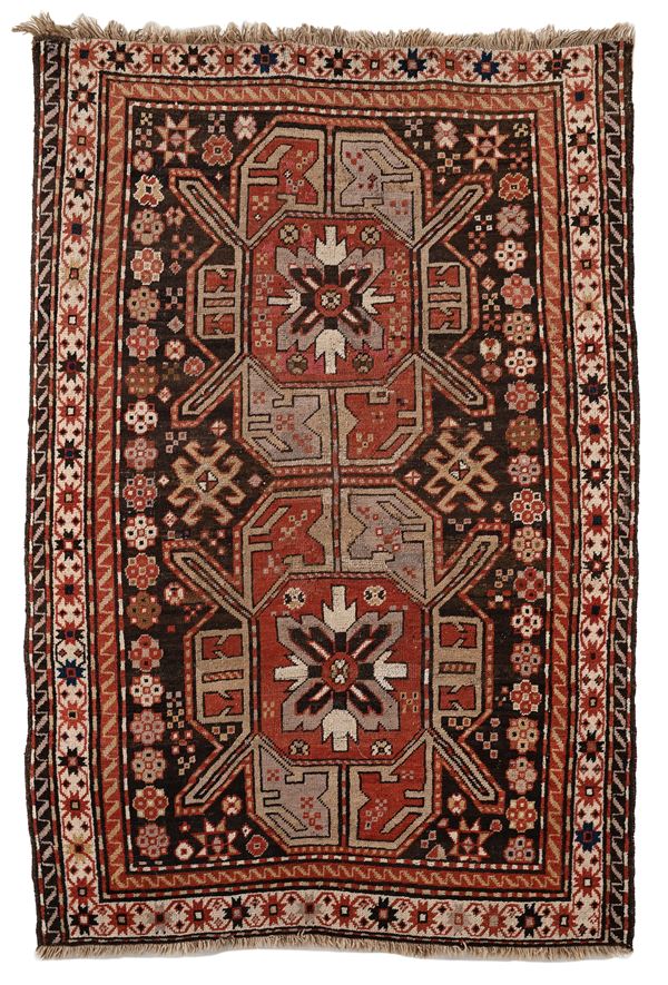 Tappeto caucasico Kazak fondo bruno a disegno geometrico, fine XIX/inizi XX secolo 