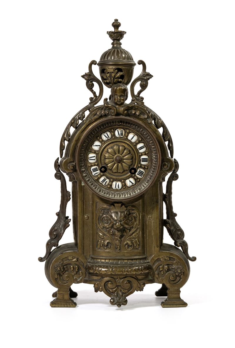Orologio da tavolo in antimonio brunito, fine del XIX secolo