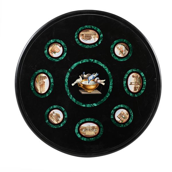 Piano circolare in marmo nero con inserti in mosaico minuto racchiusi da bordure in malachite, Roma, XIX secolo