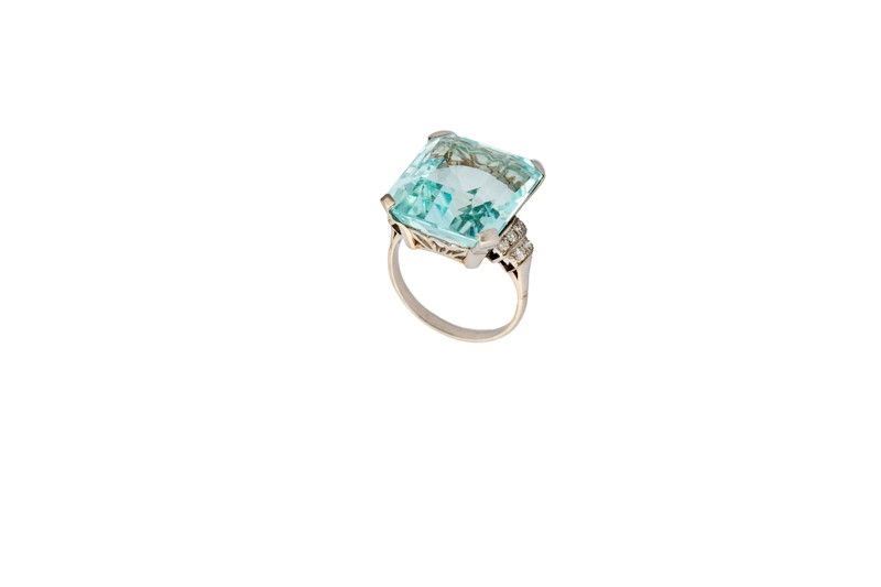 Anello Platino con Grande Acquamarina Brillanti 32/32