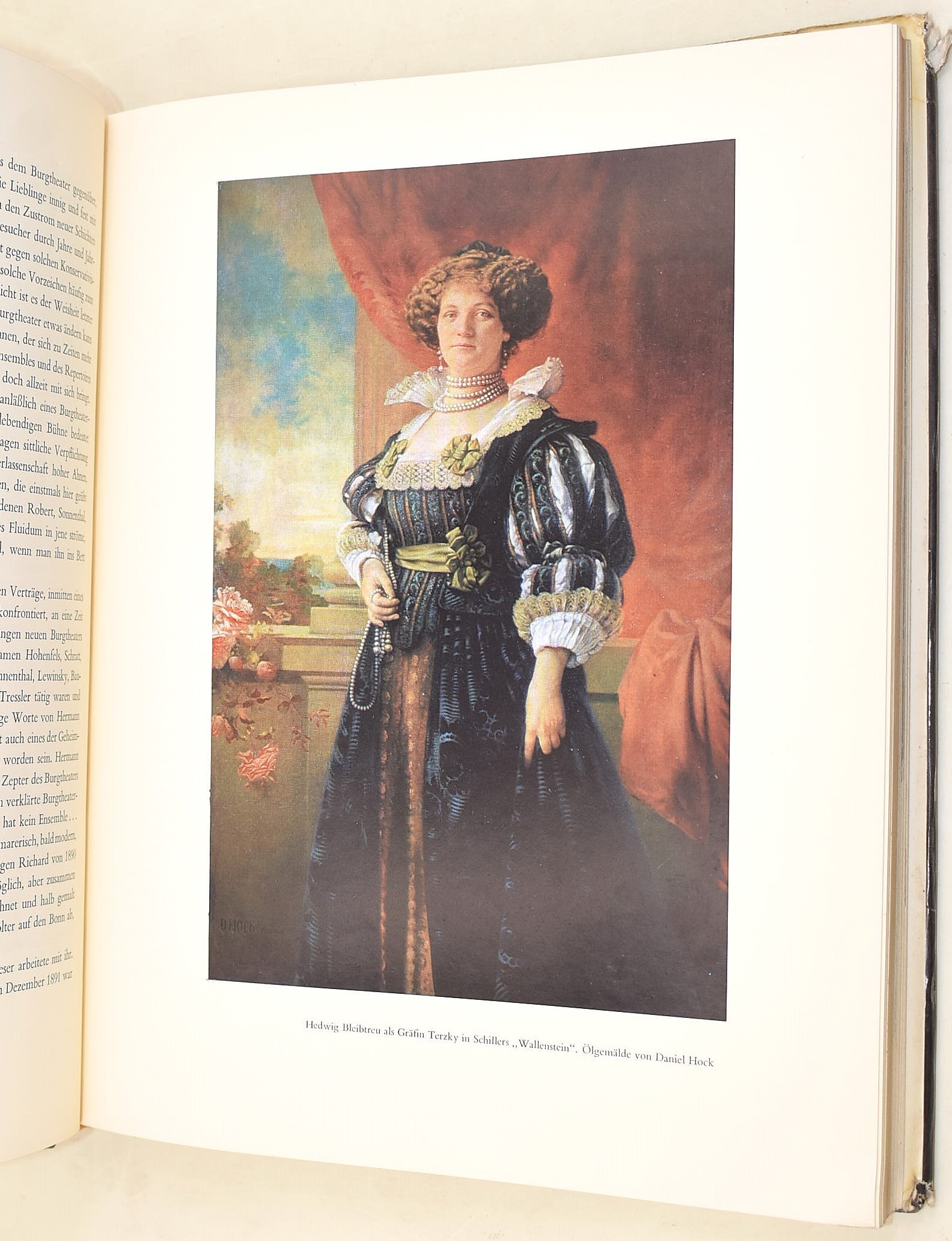 Birkedal Hartmann, Jorgen, Antike Motive bei Thorvaldsen; Haeusserman, Ernst, Die Burg; Kehrer, H...