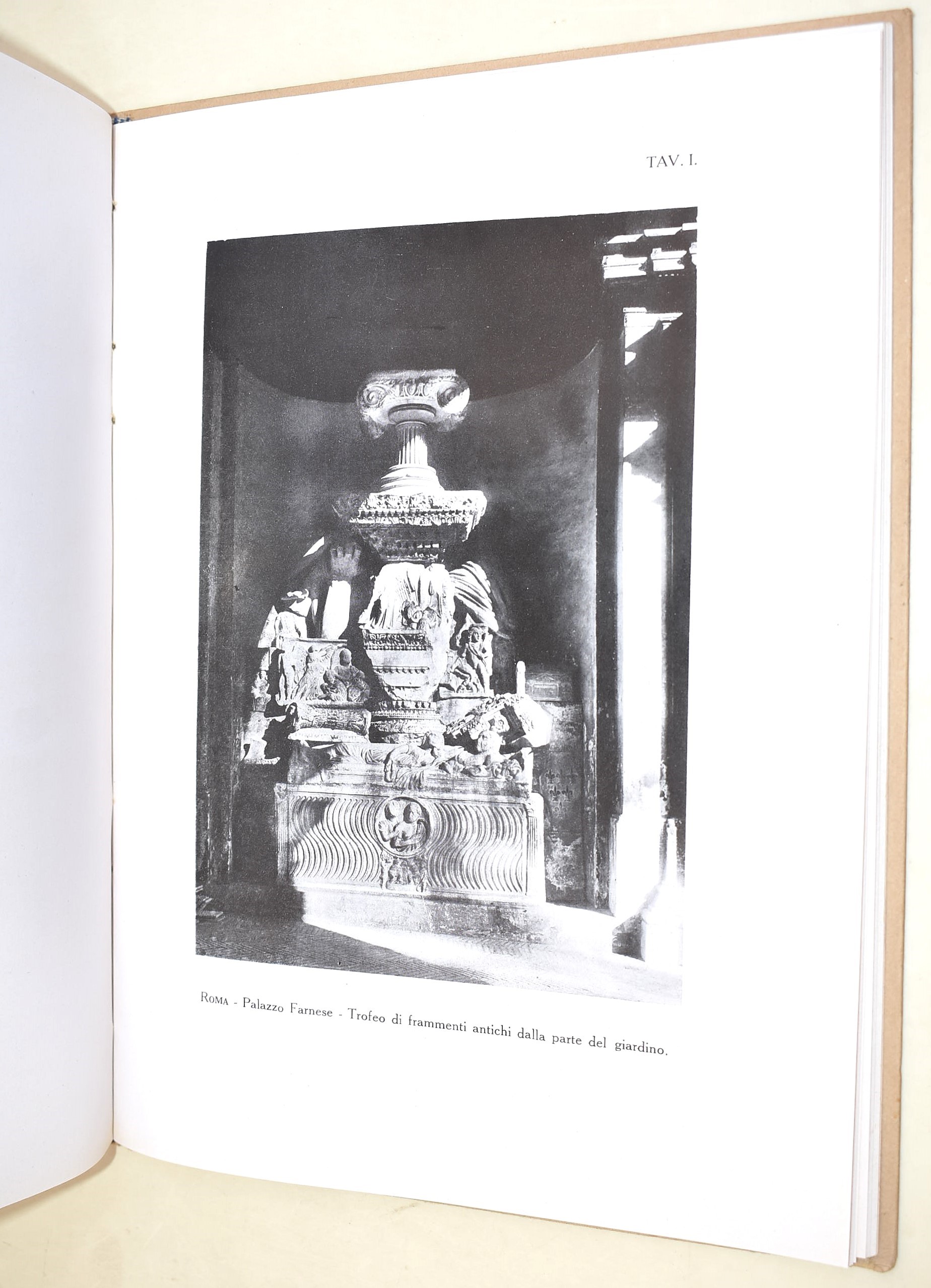 Mariani, Valerio: Studiando Piranesi (1938) e La Collezione Auriti. Catalogo (1964)