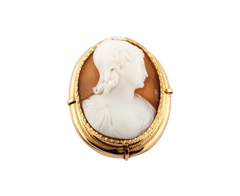 Anello in Oro Giallo e Cammeo Primi Ottocento