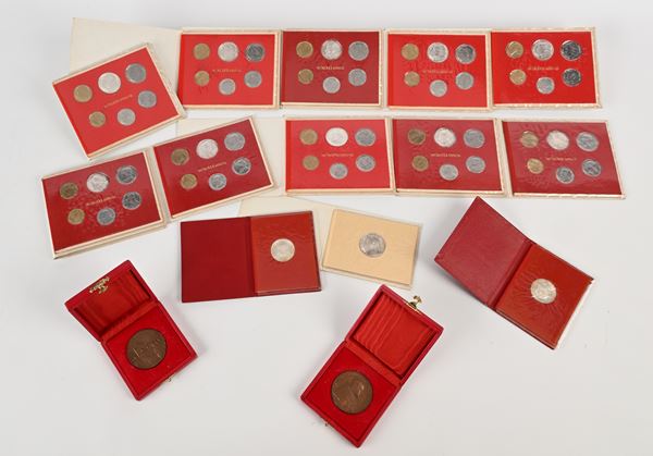 Lotto monete e medaglie vaticane: serie complete 500 e 1000 lire