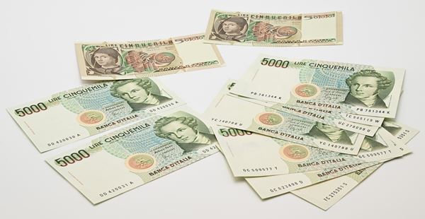 Lotto Repubblica Italiana: 2 Banconote da 5.000 Lire Antonello da Messina e 10 Banconote da 5.000 lire Bellini
